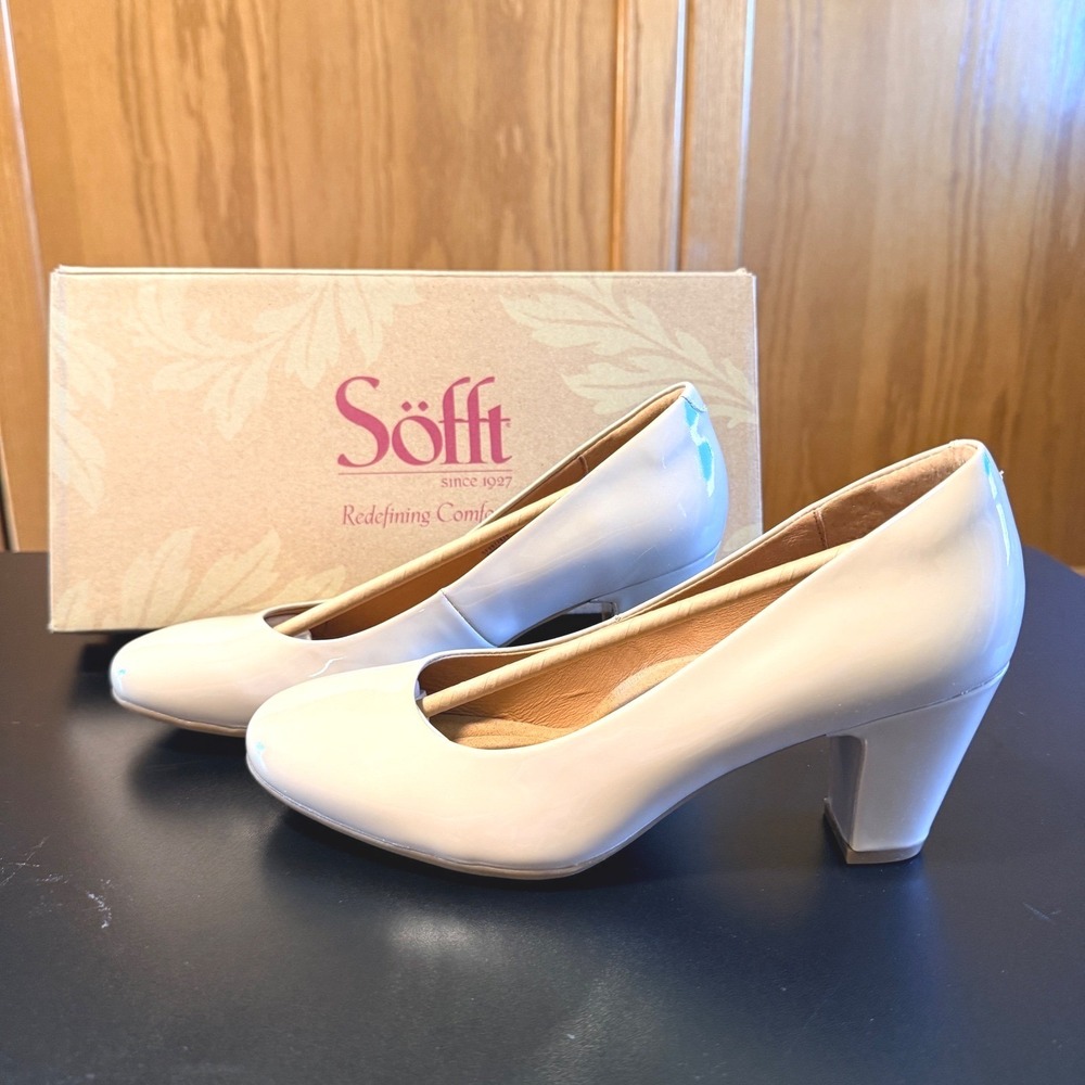 Sofft Lana Latte Patent Leather Pumps Womens 8M Cream Block Heel Dress Shoes - Picture 3 of 9